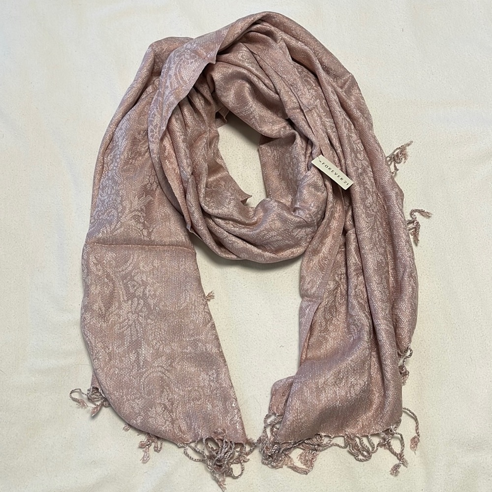 Forever 21 scarf NWT*